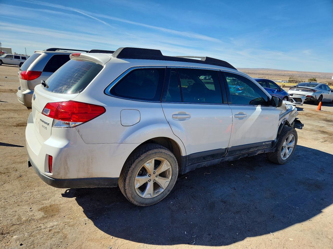 2014 Subaru Outback 2.5I - Фото 3