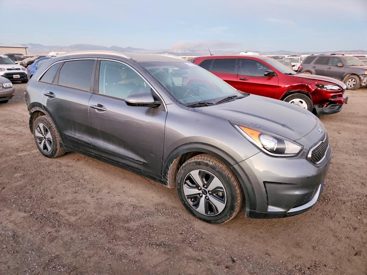 2017 Kia Niro Fe - Фото 4