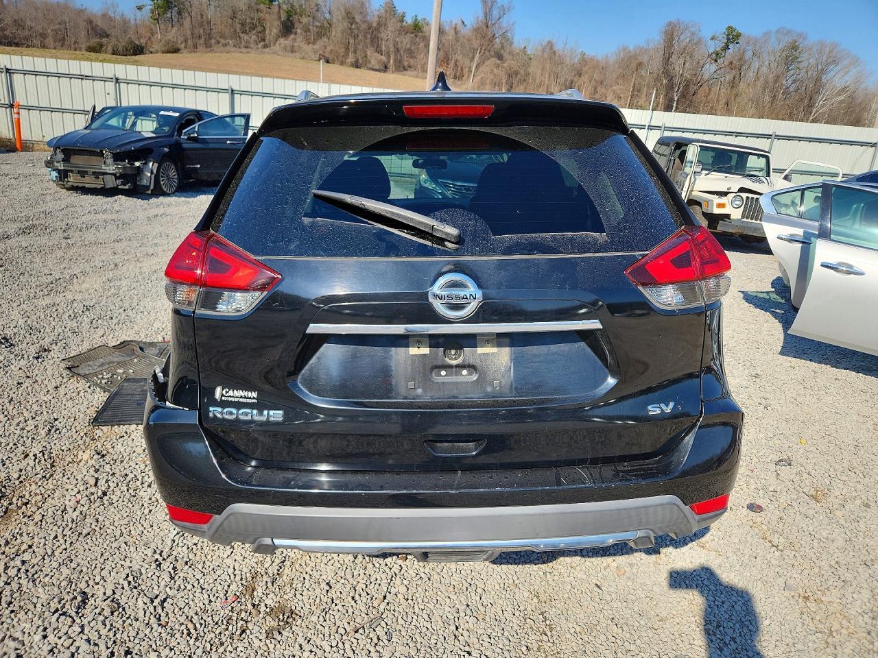 2017 Nissan Rogue S - Фото 6