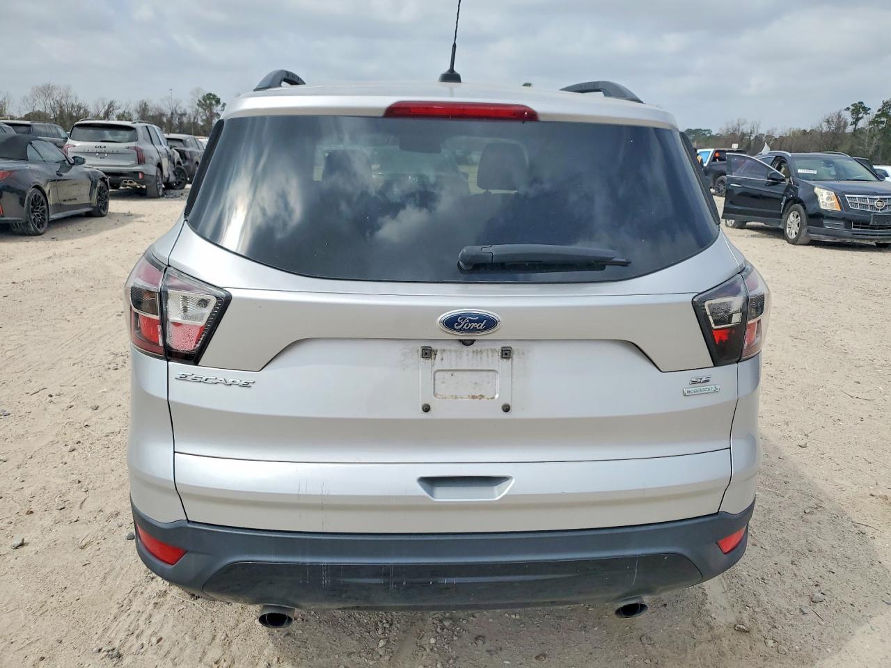 2017 Ford Escape - Фото 6