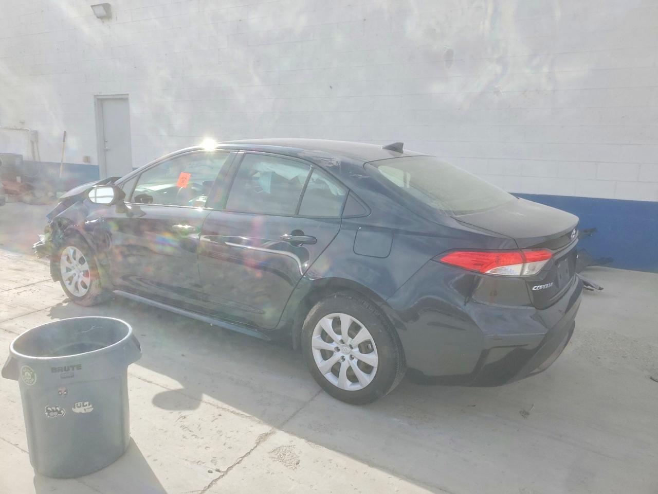 2022 Toyota Corolla Le - Фото 2