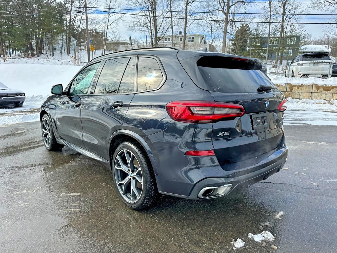 2019 BMW X5 xDrive40I - Image 2