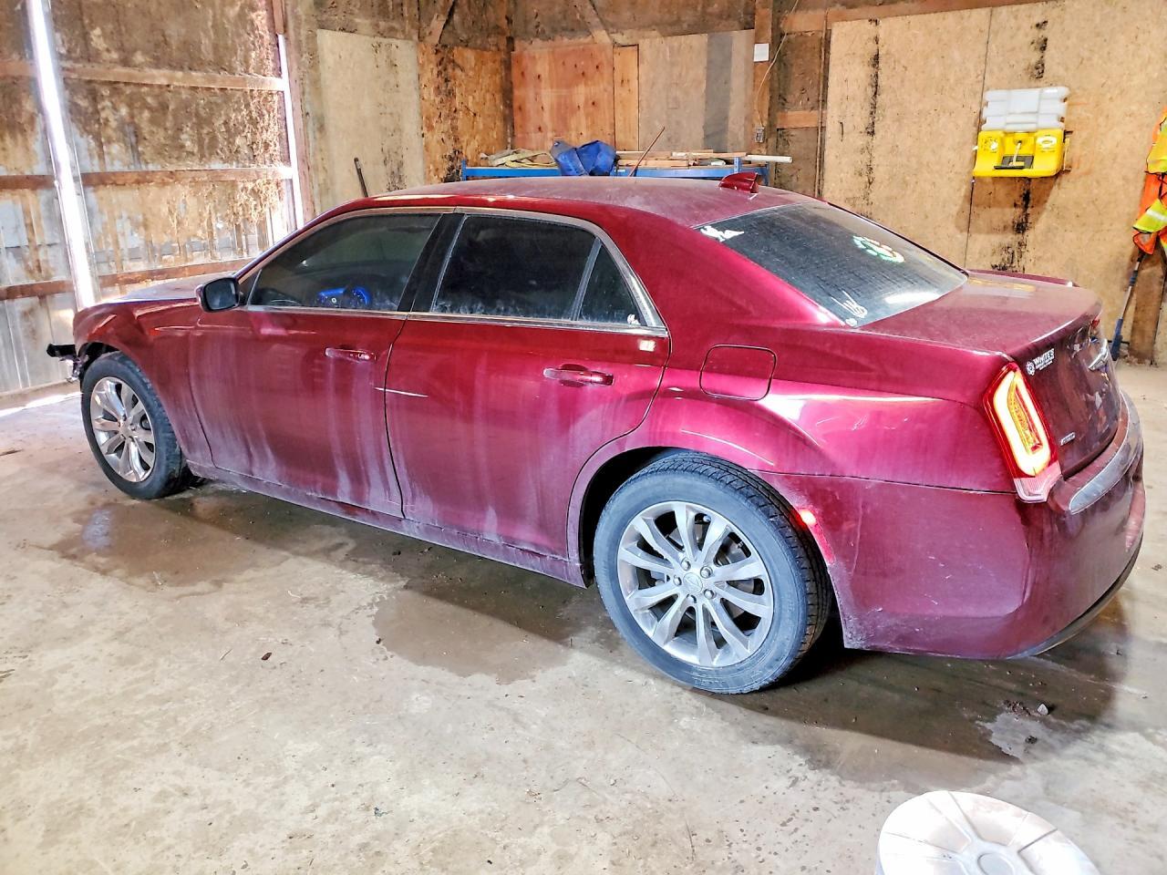 2018 Chrysler 300 Touring - Image 2