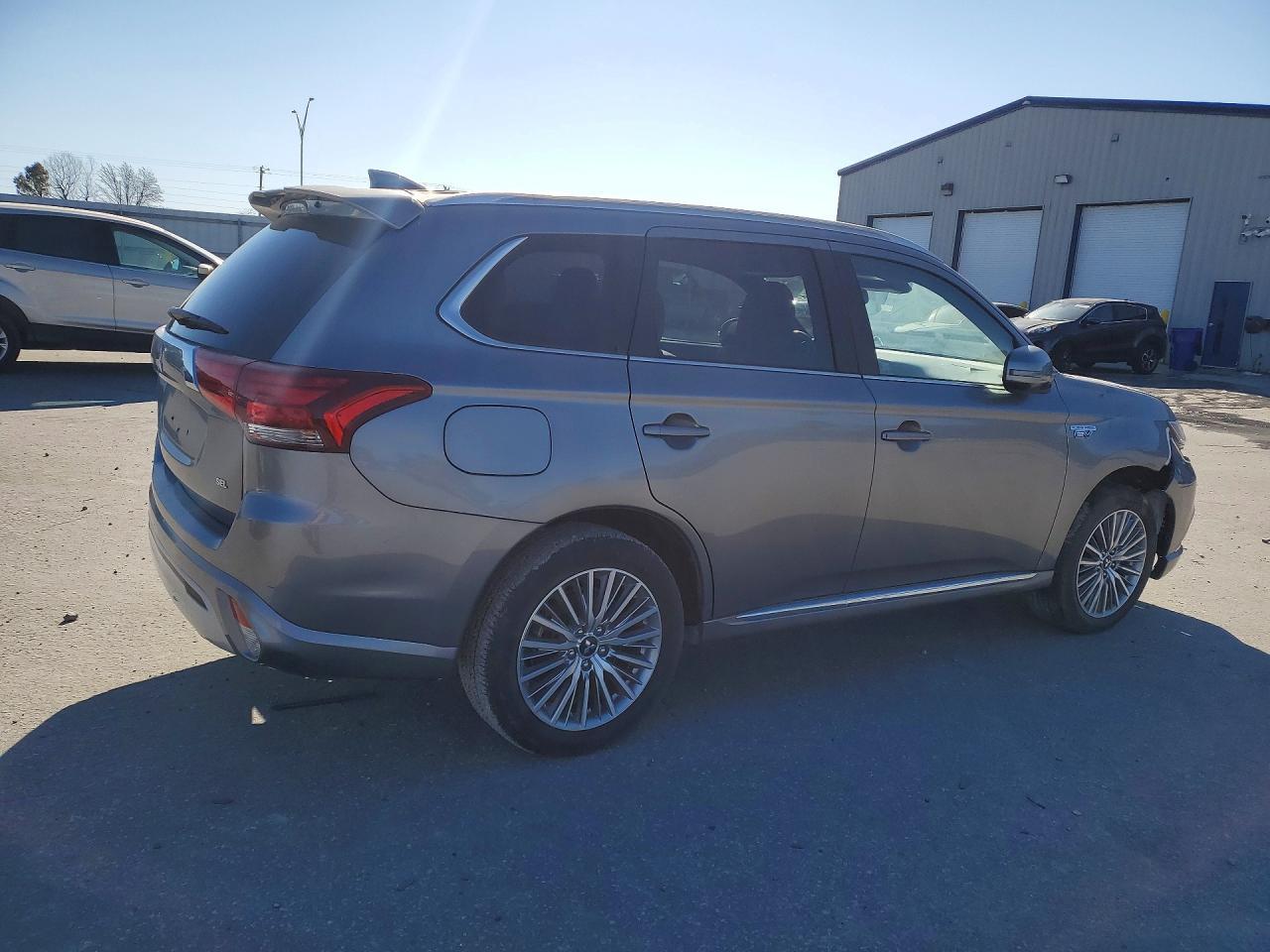 2022 Mitsubishi Outlander Sel - Image 3