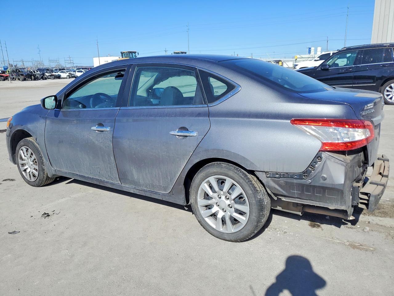 2015 Nissan Sentra S - Фото 2