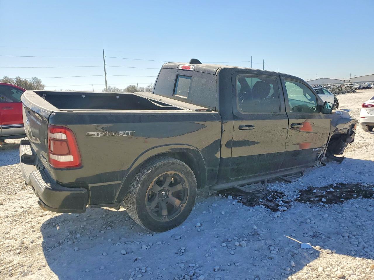 2021 Ram 1500 Laramie - Фото 3
