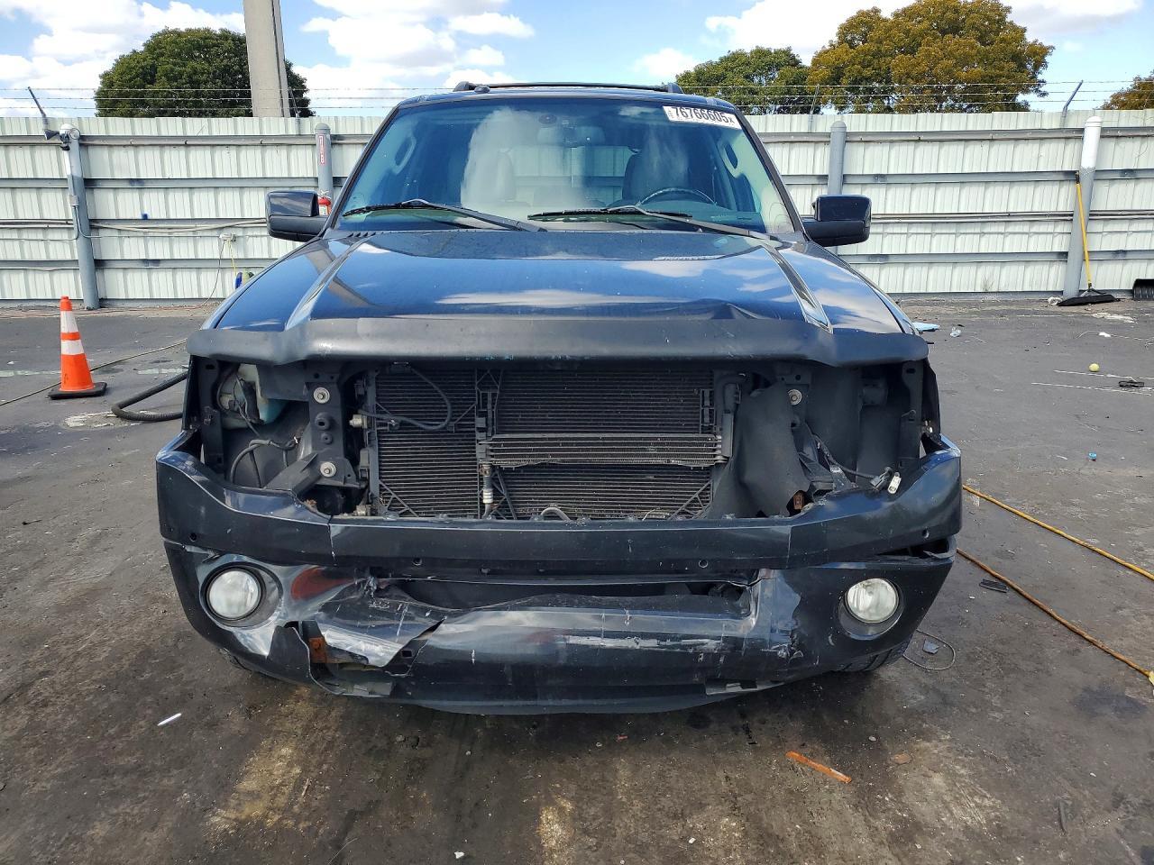 2013 Ford Expedition Limited - Фото 5