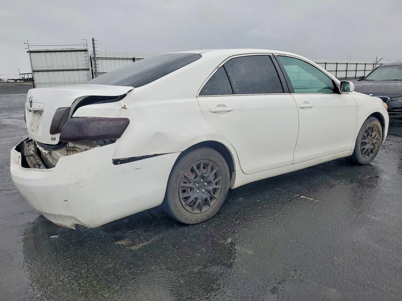 2008 Toyota Camry Le - Фото 3