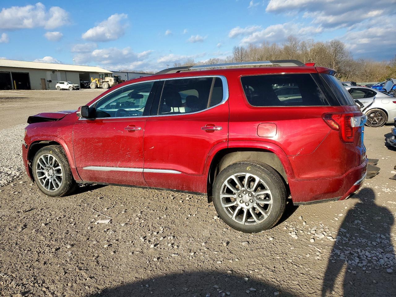 2023 GMC Acadia Denali - Фото 2