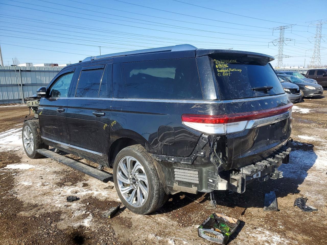 2024 Lincoln Navigator L - Фото 2