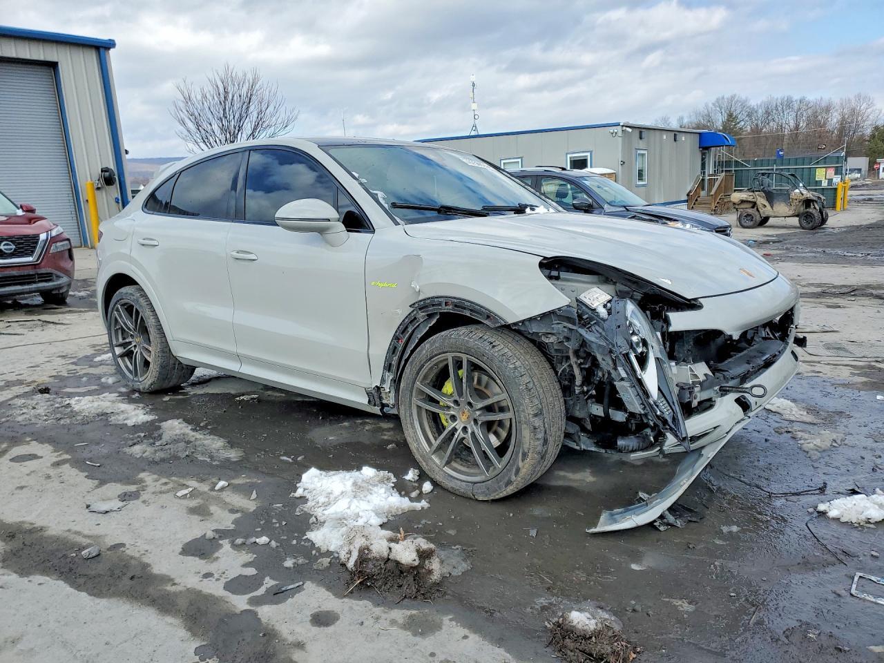 2022 Porsche Cayenne E Hybrid Coupe - Фото 4