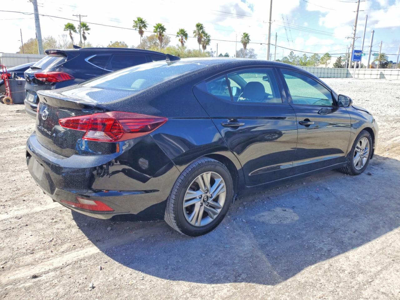 2020 Hyundai Elantra Sel - Фото 3