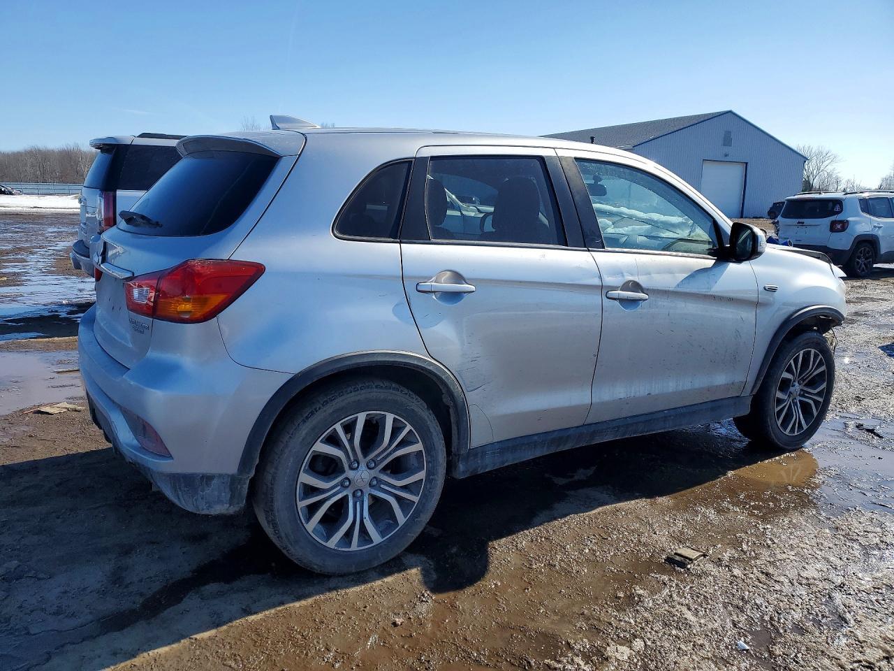 2018 Mitsubishi Outlander Sport Es - Image 3