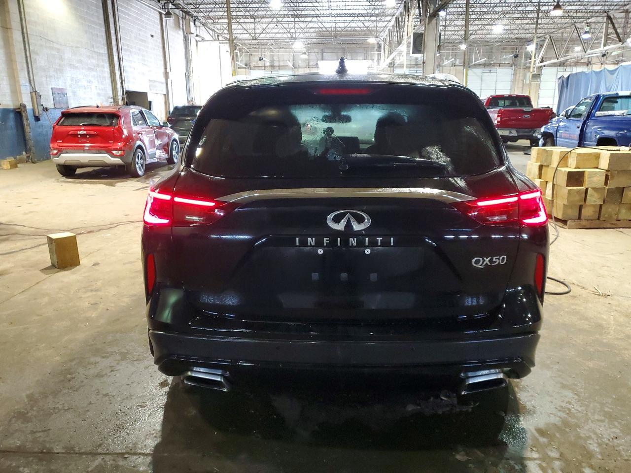 2021 Infiniti Qx50 Luxe - Image 6