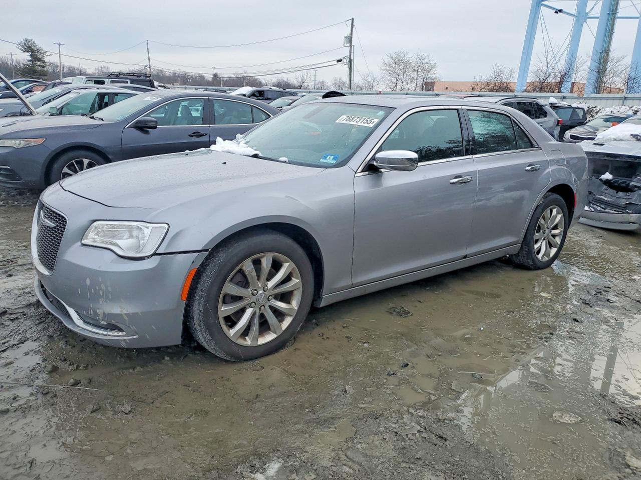2016 Chrysler 300C