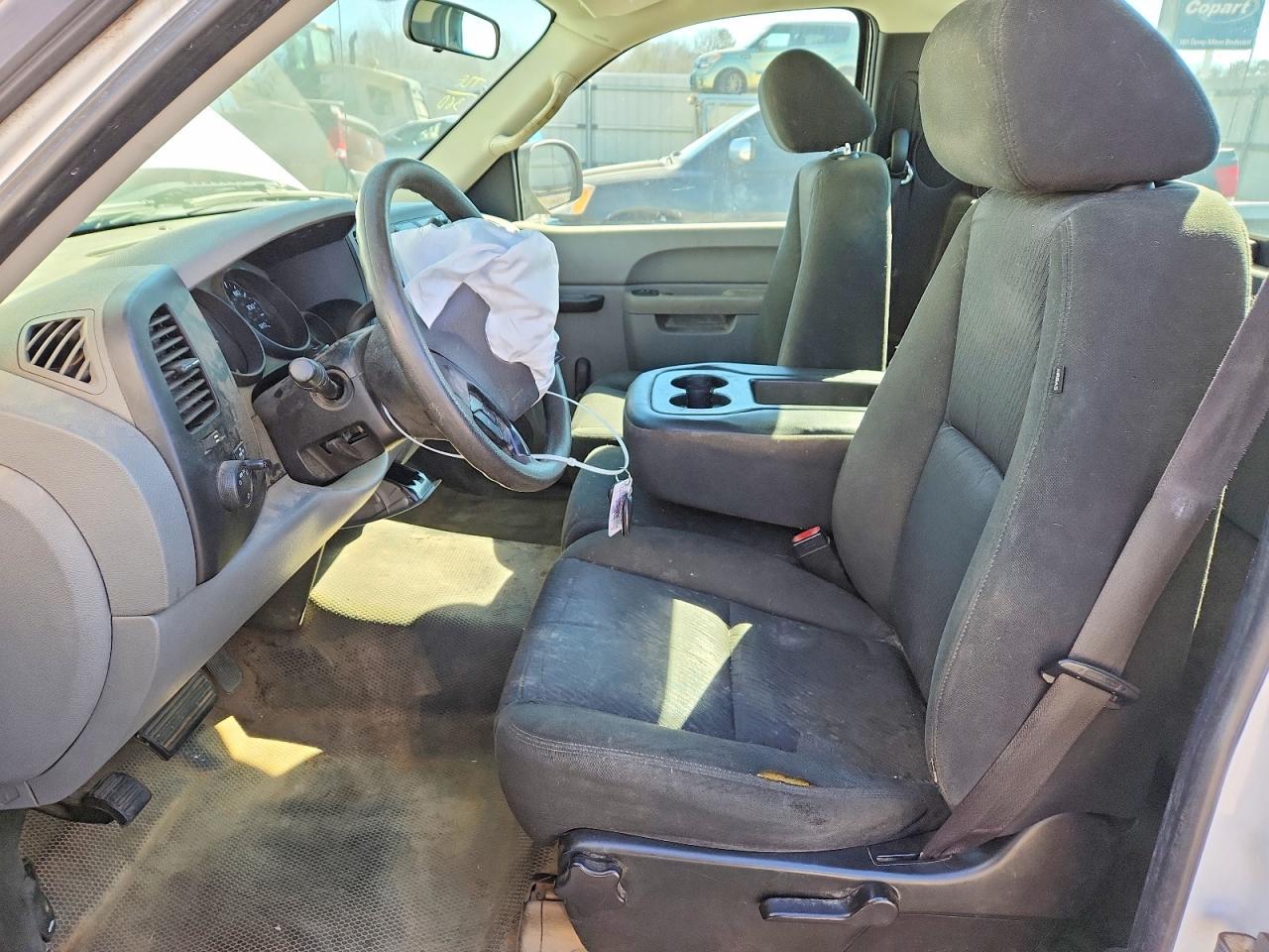 2010 GMC Sierra C1500 - Image 7