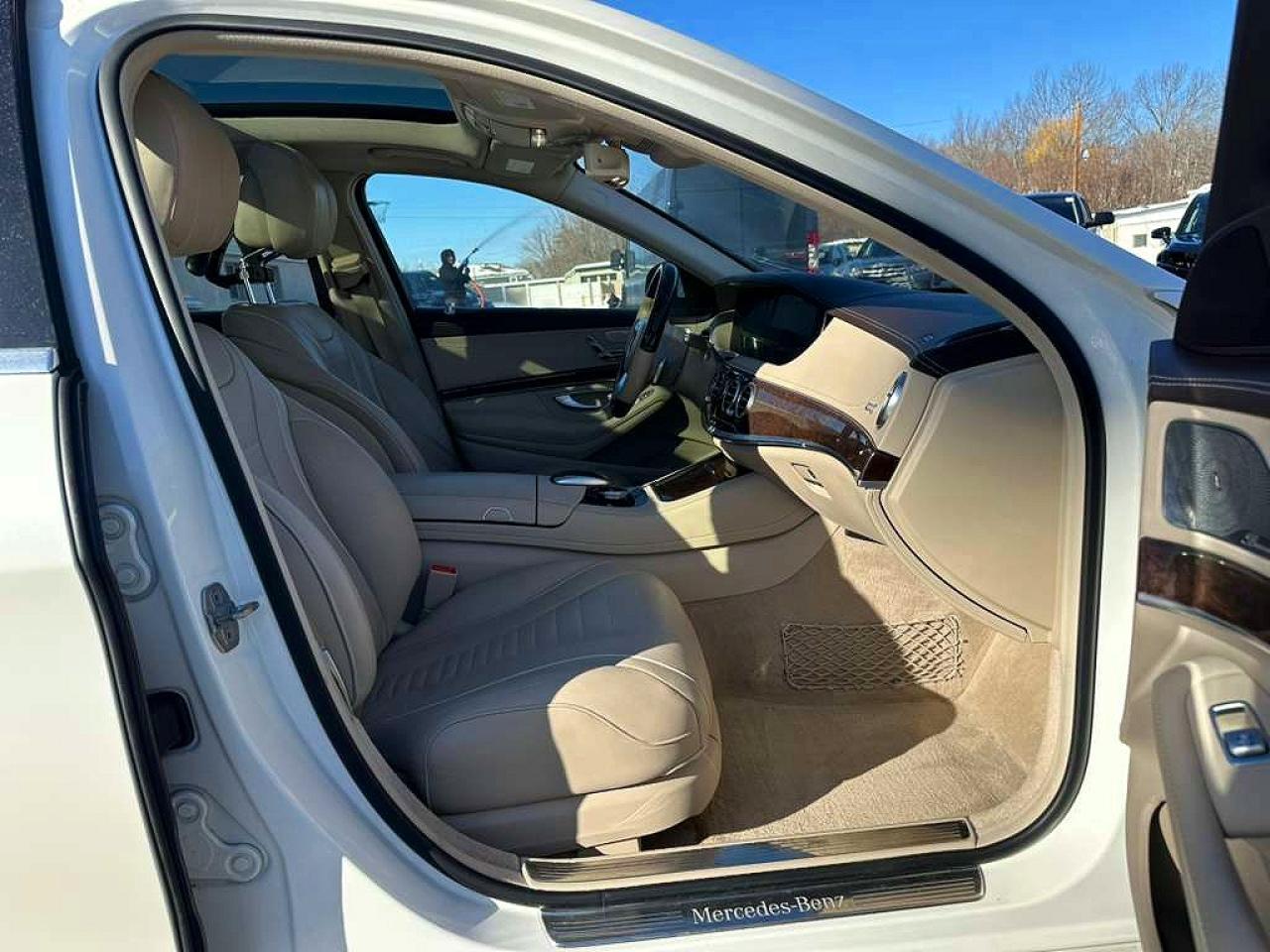 2019 Mercedes-Benz S 560 4Matic - Image 7