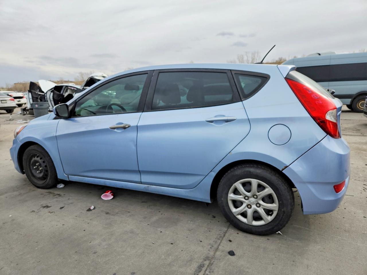 2014 Hyundai Accent Gls - Фото 2