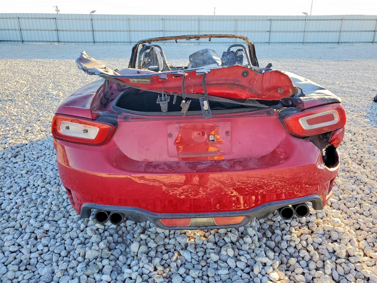 2017 Fiat 124 Spider Classica - Фото 6