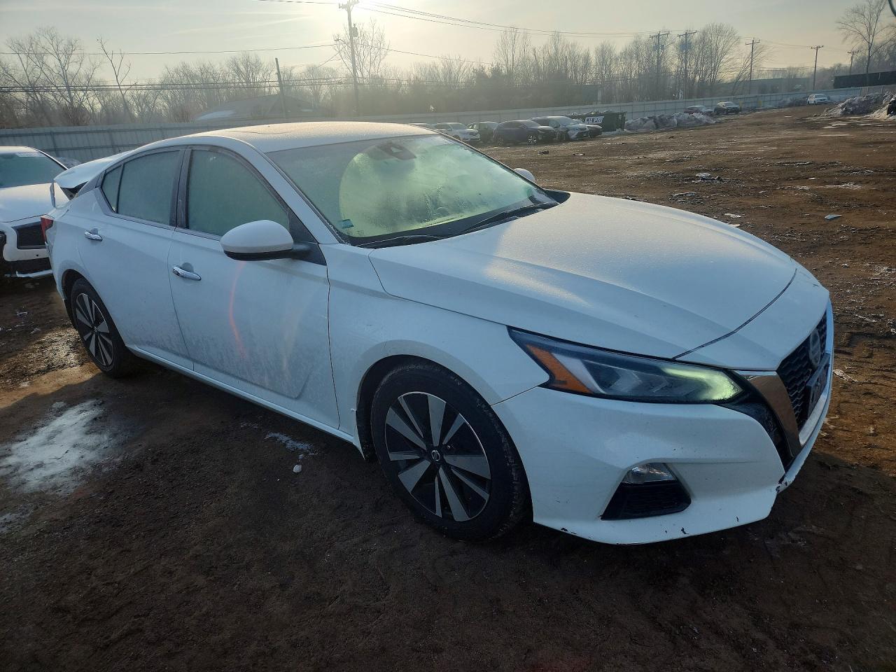 2022 Nissan Altima Sv - Image 4