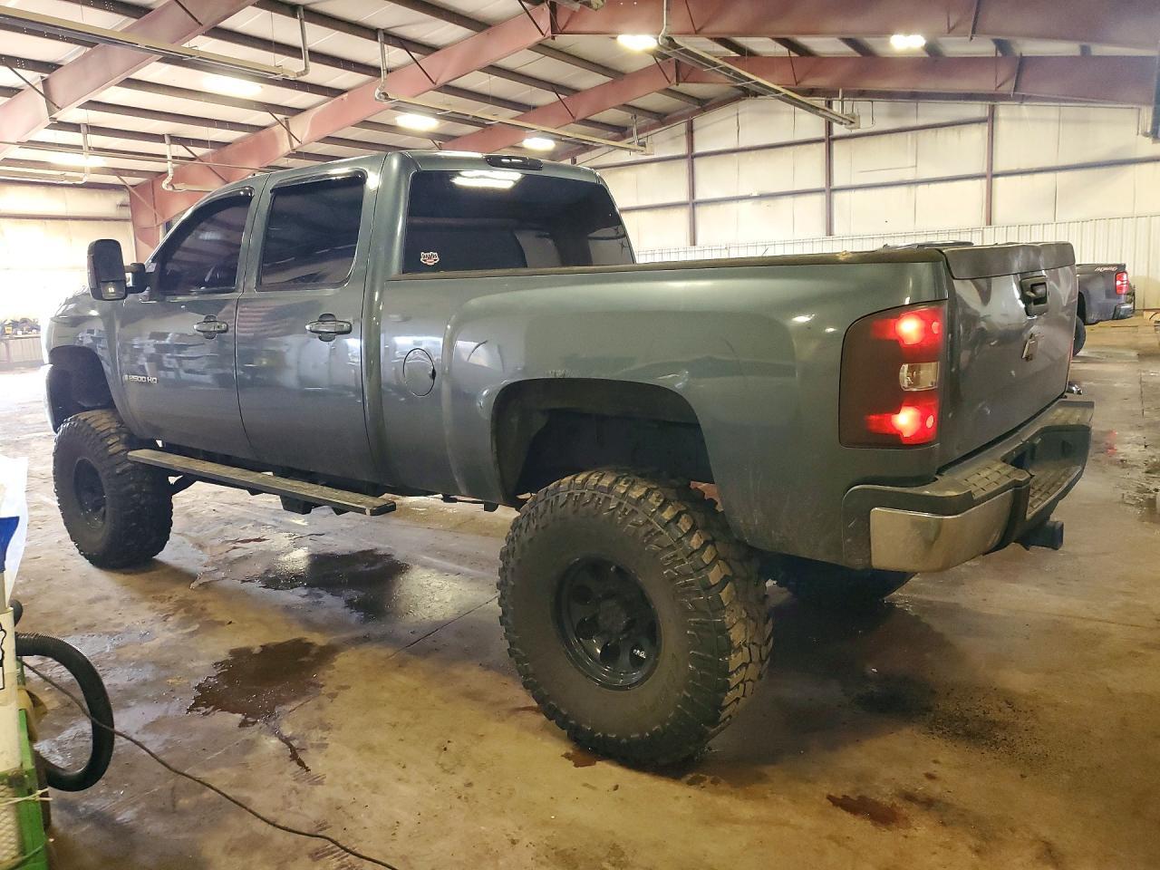 2008 Chevrolet Silverado K2500 Heavy Duty - Фото 2