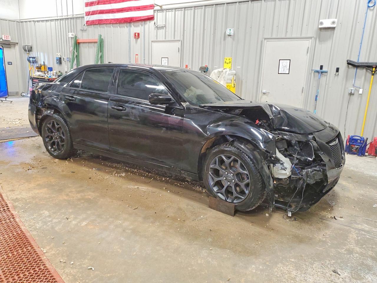 2019 Chrysler 300 S - Фото 4