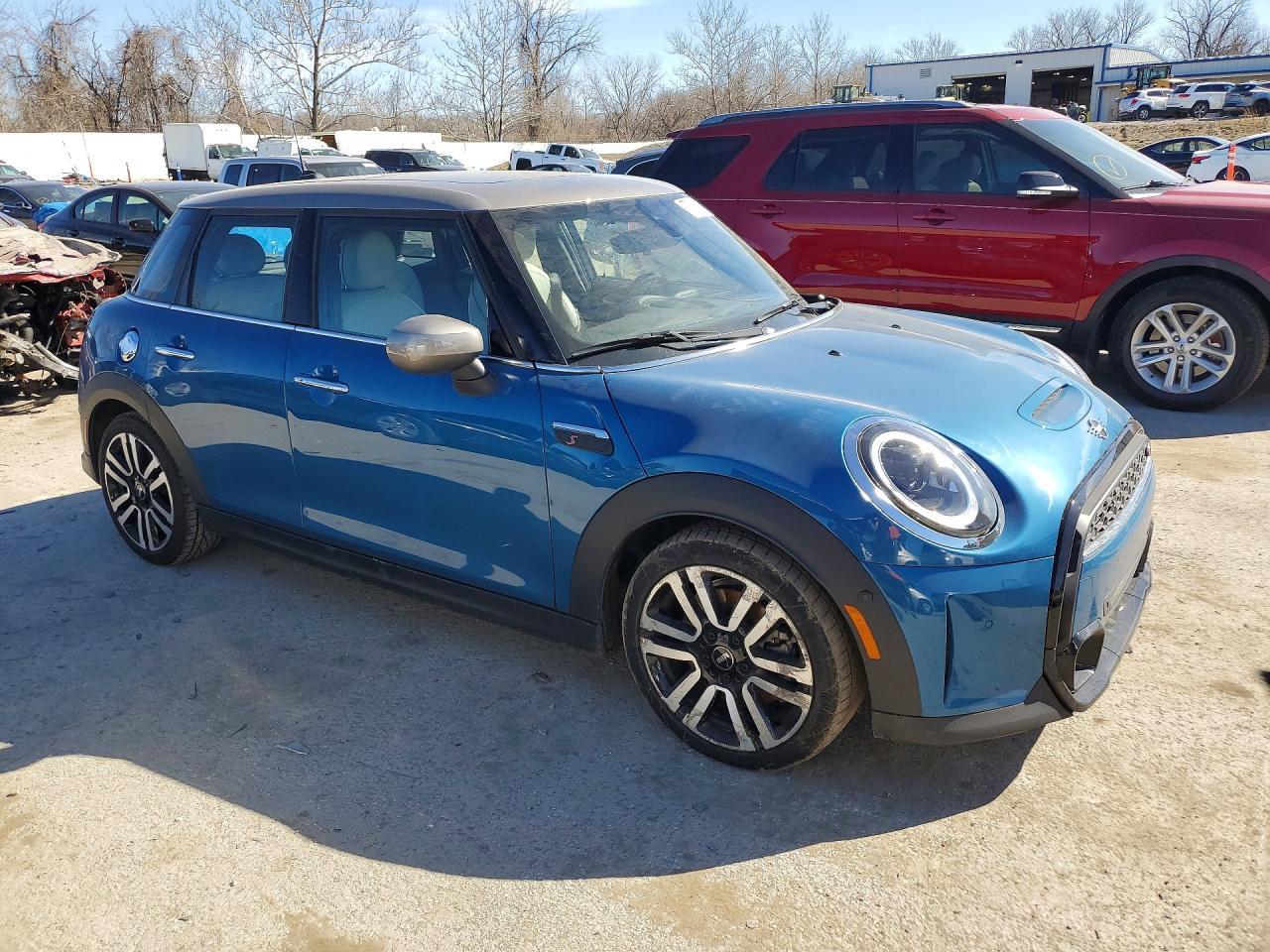 2022 Mini Cooper S - Image 4