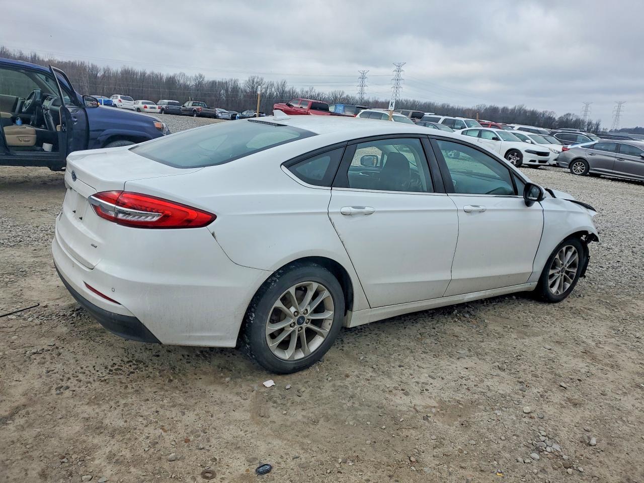 2019 Ford Fusion Se - Фото 3