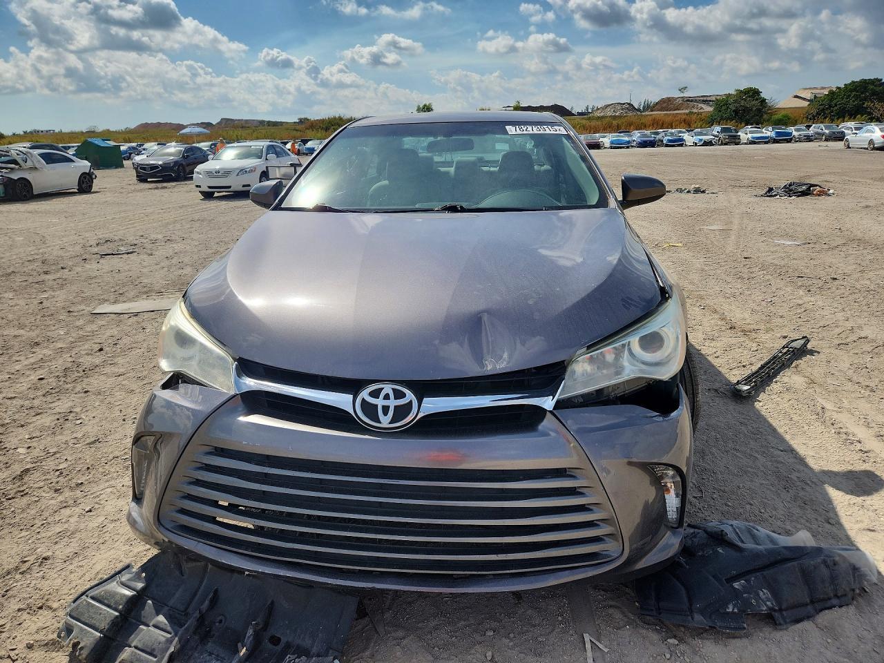 2016 Toyota Camry Le - Фото 5