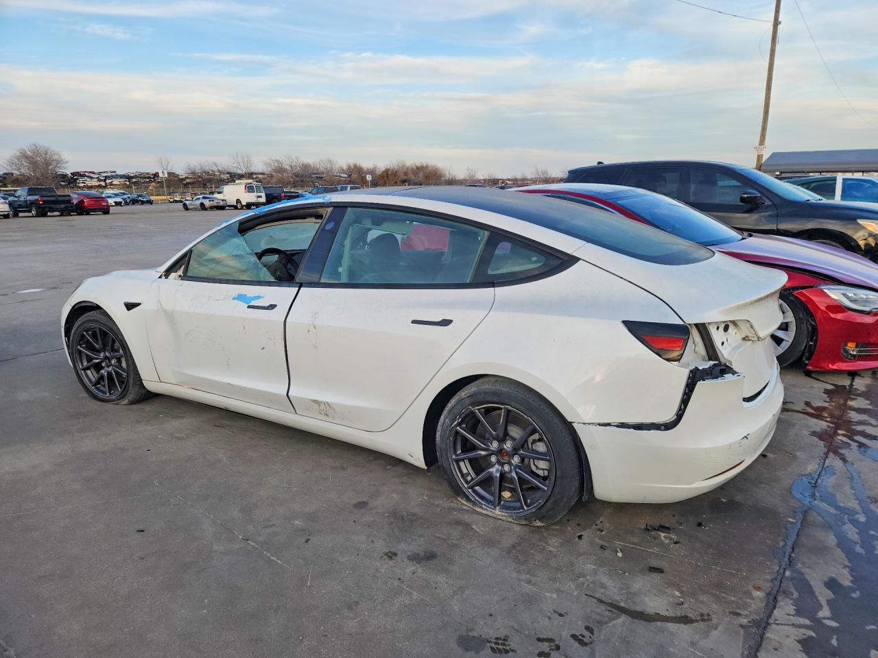 2021 Tesla Model 3 - Фото 2