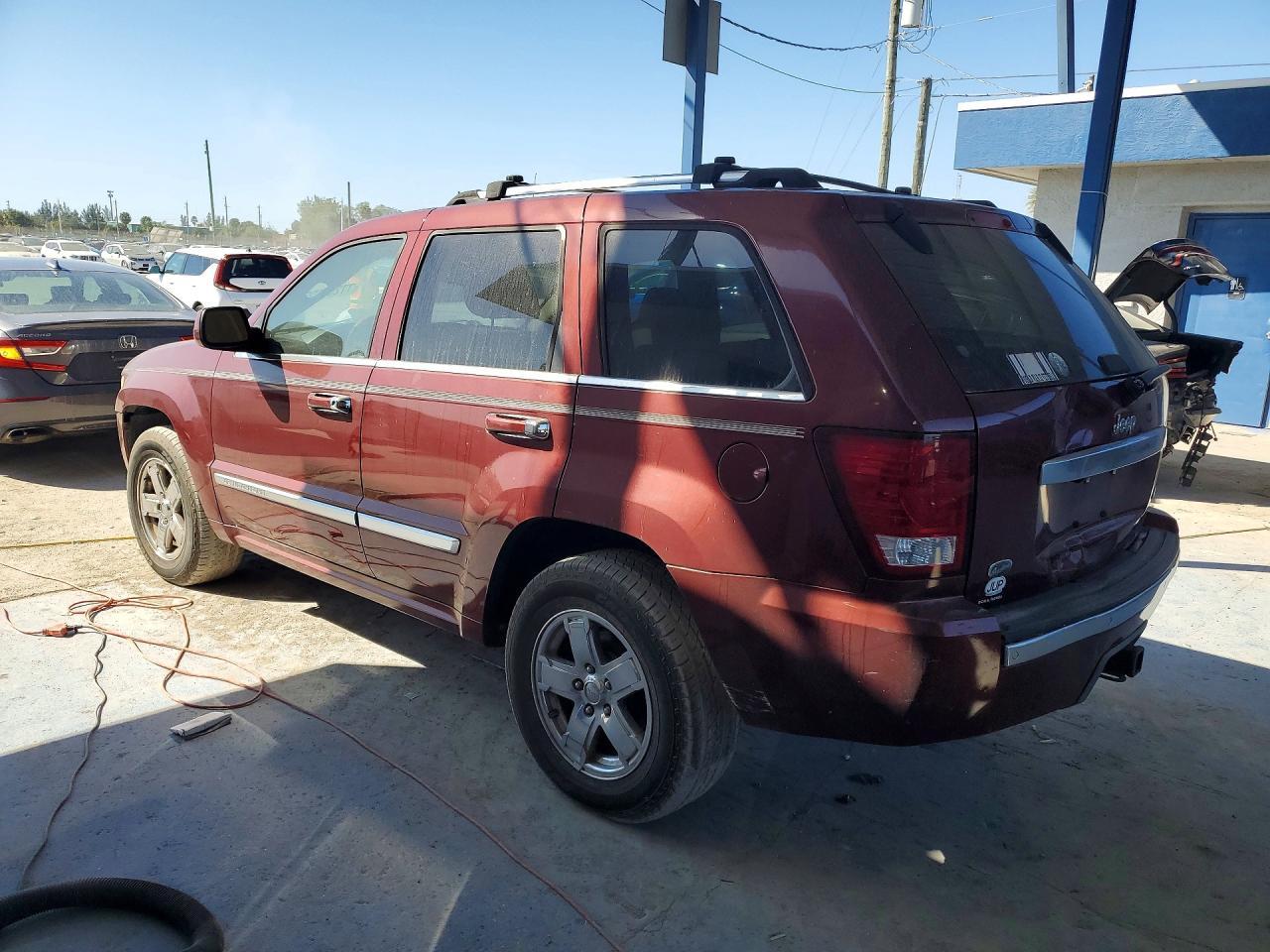 2007 Jeep Grand Cherokee Overland - Фото 2
