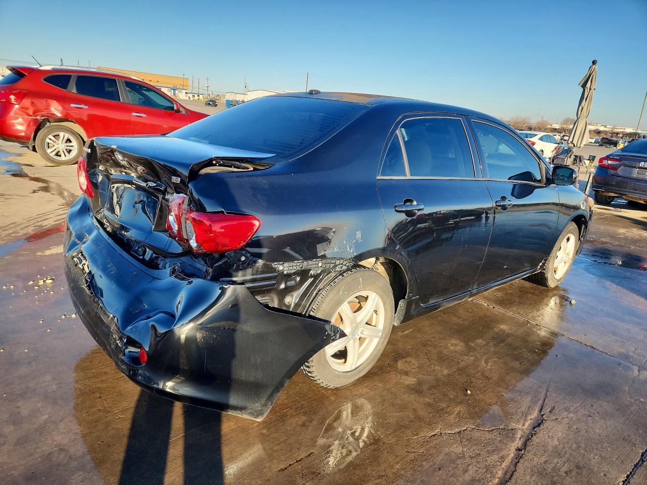 2010 Toyota Corolla Le - Фото 3