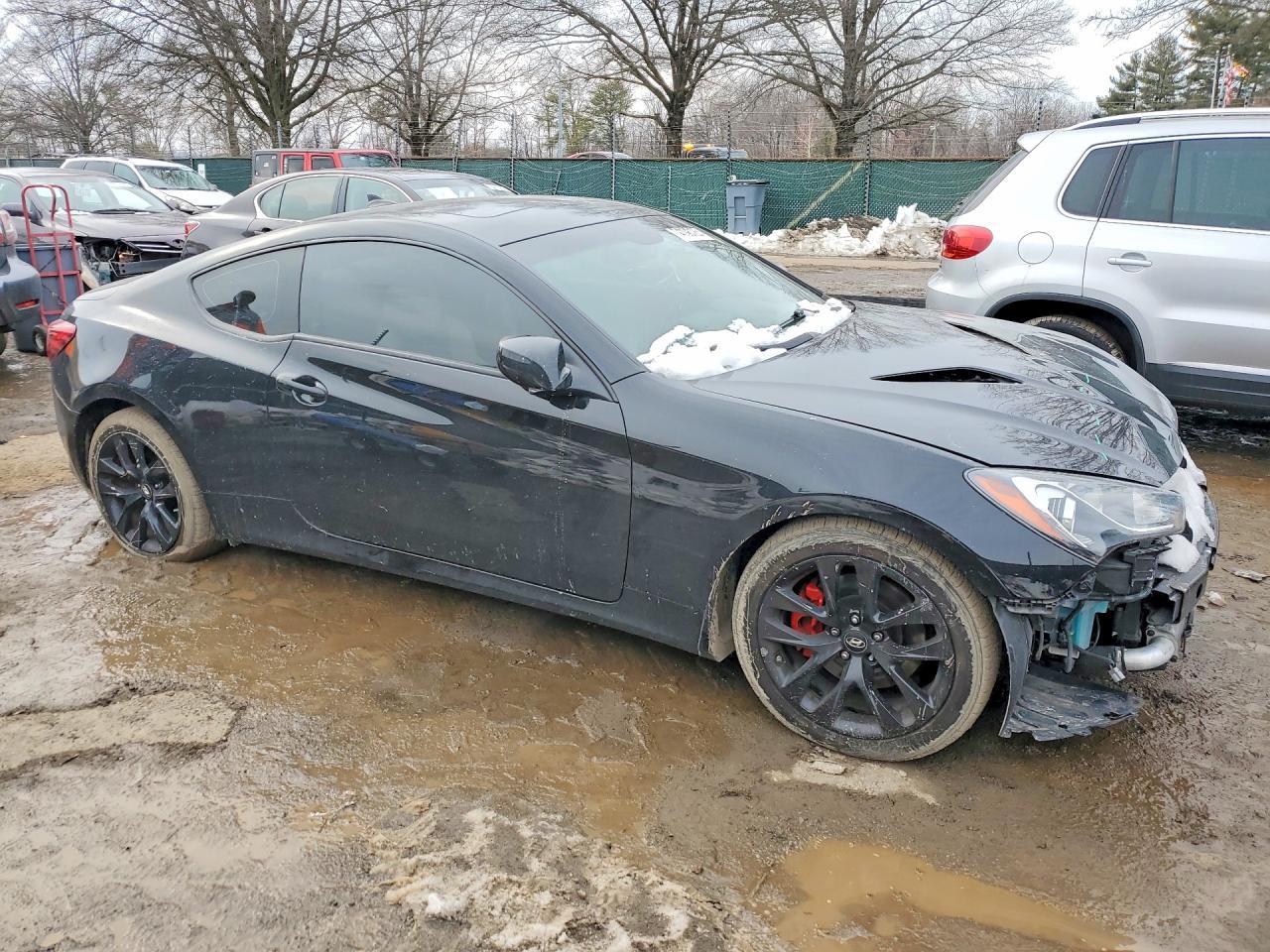 2014 Hyundai Genesis Coupe 2.0T - Фото 4