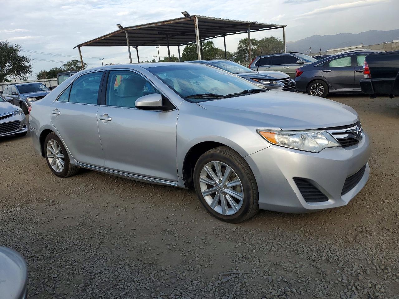 2013 Toyota Camry Hybrid - Фото 4