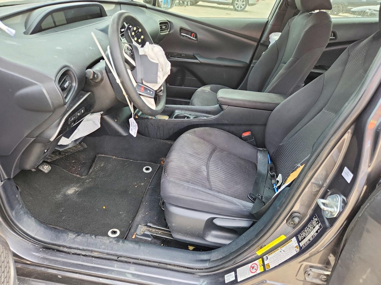 2018 Toyota Prius Two - Фото 7
