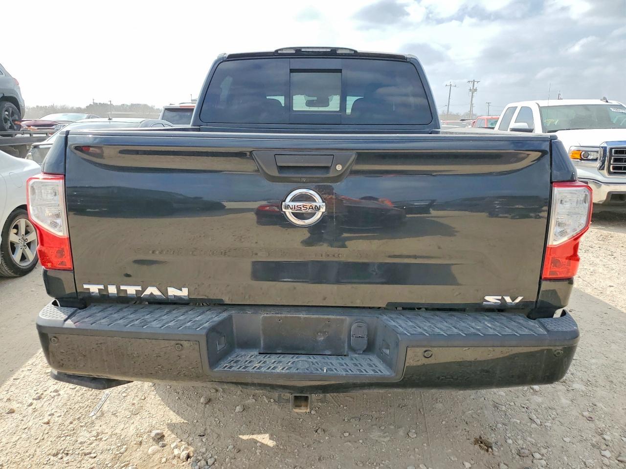 2019 Nissan Titan Platinum Reserve - Фото 6