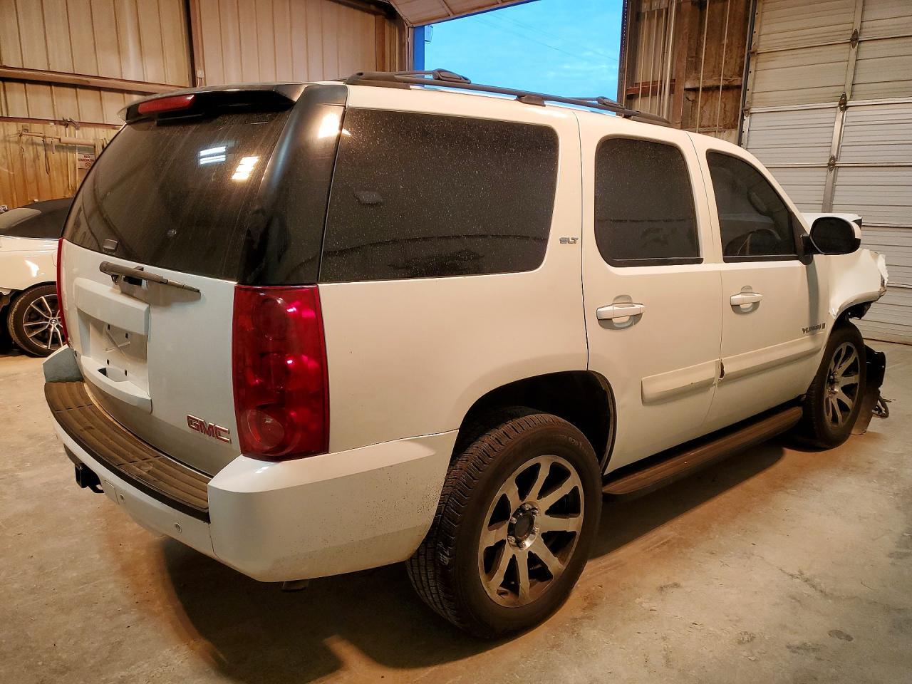 2007 GMC Yukon - Фото 3