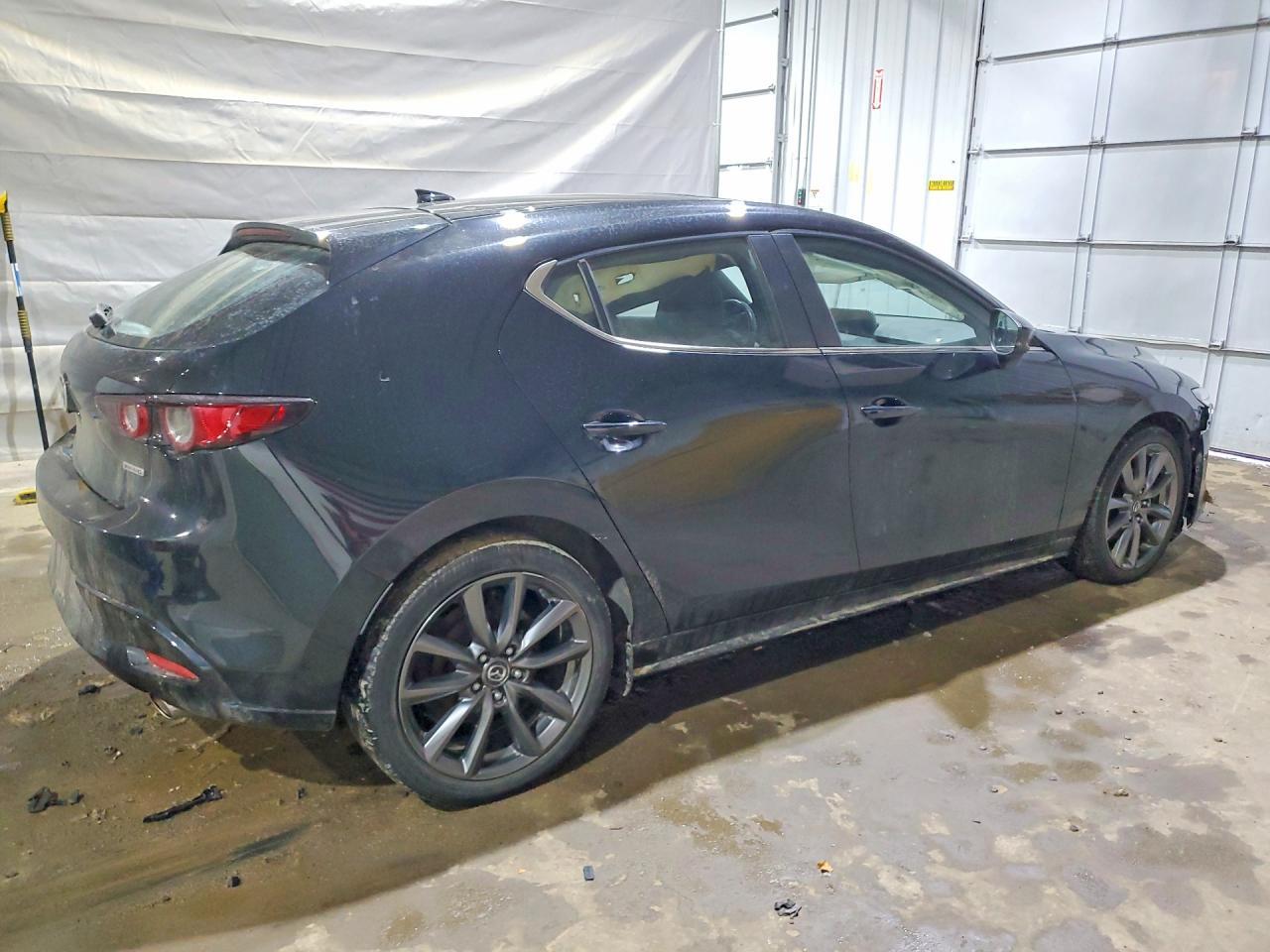 2019 Mazda 3 Preferred Plus - Фото 3