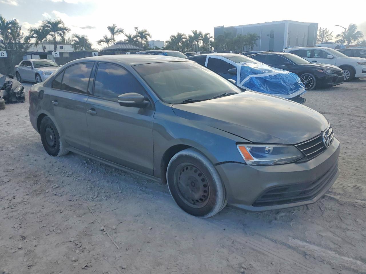 2015 Volkswagen Jetta Base - Фото 4