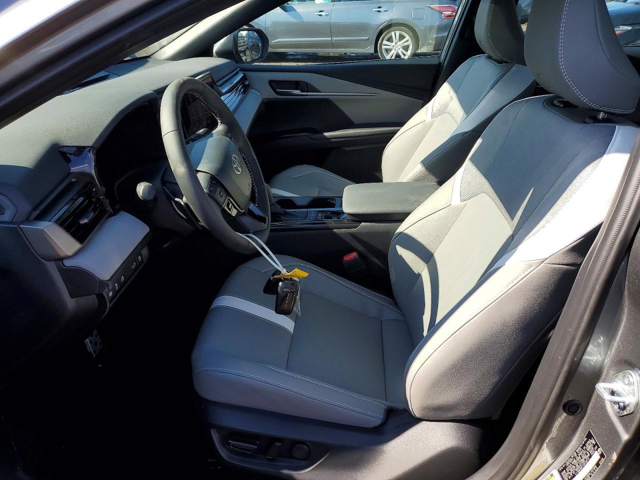 2026 Toyota Camry Se - Image 7