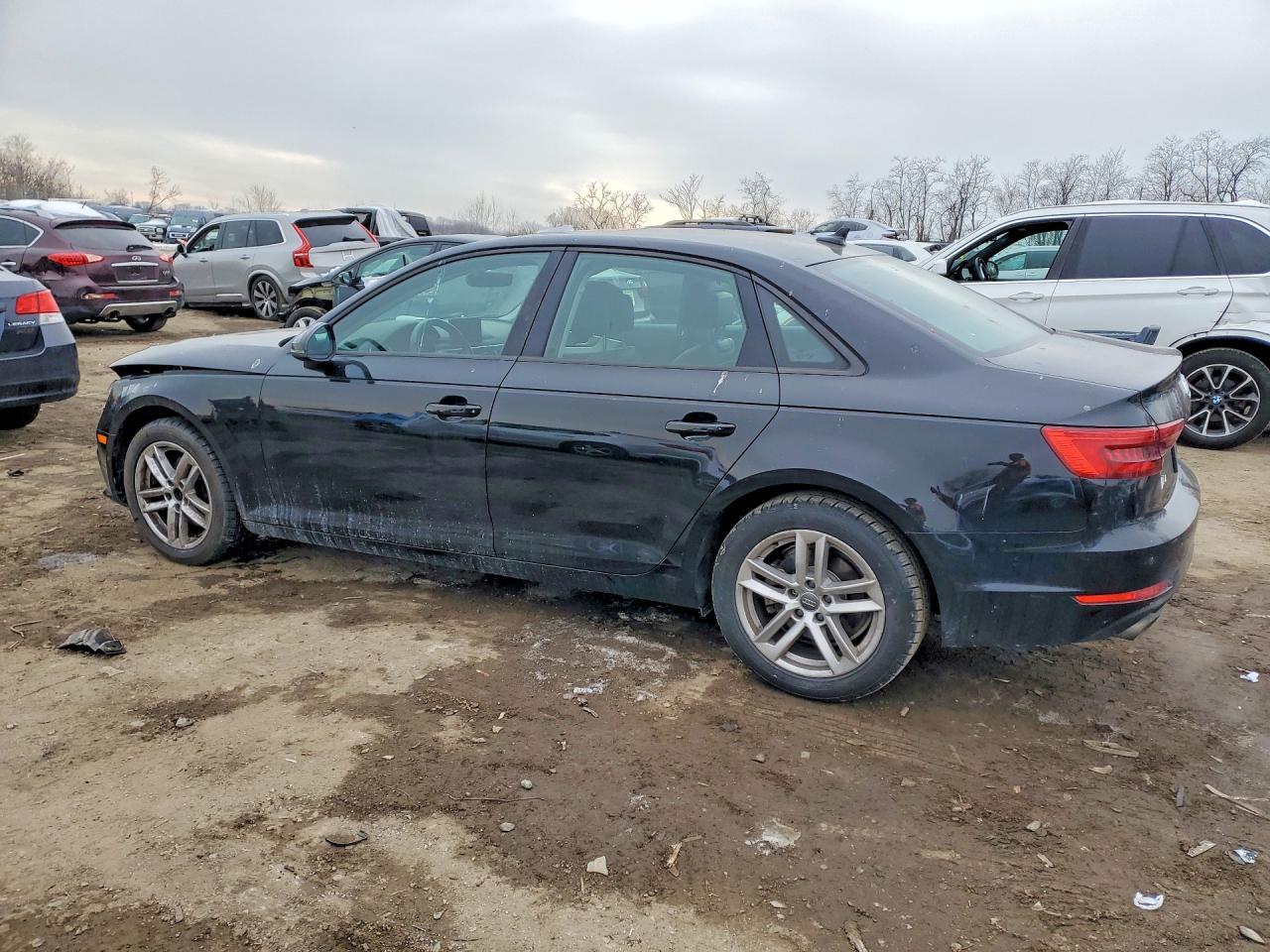 2017 Audi A4 Ultra Premium - Фото 2