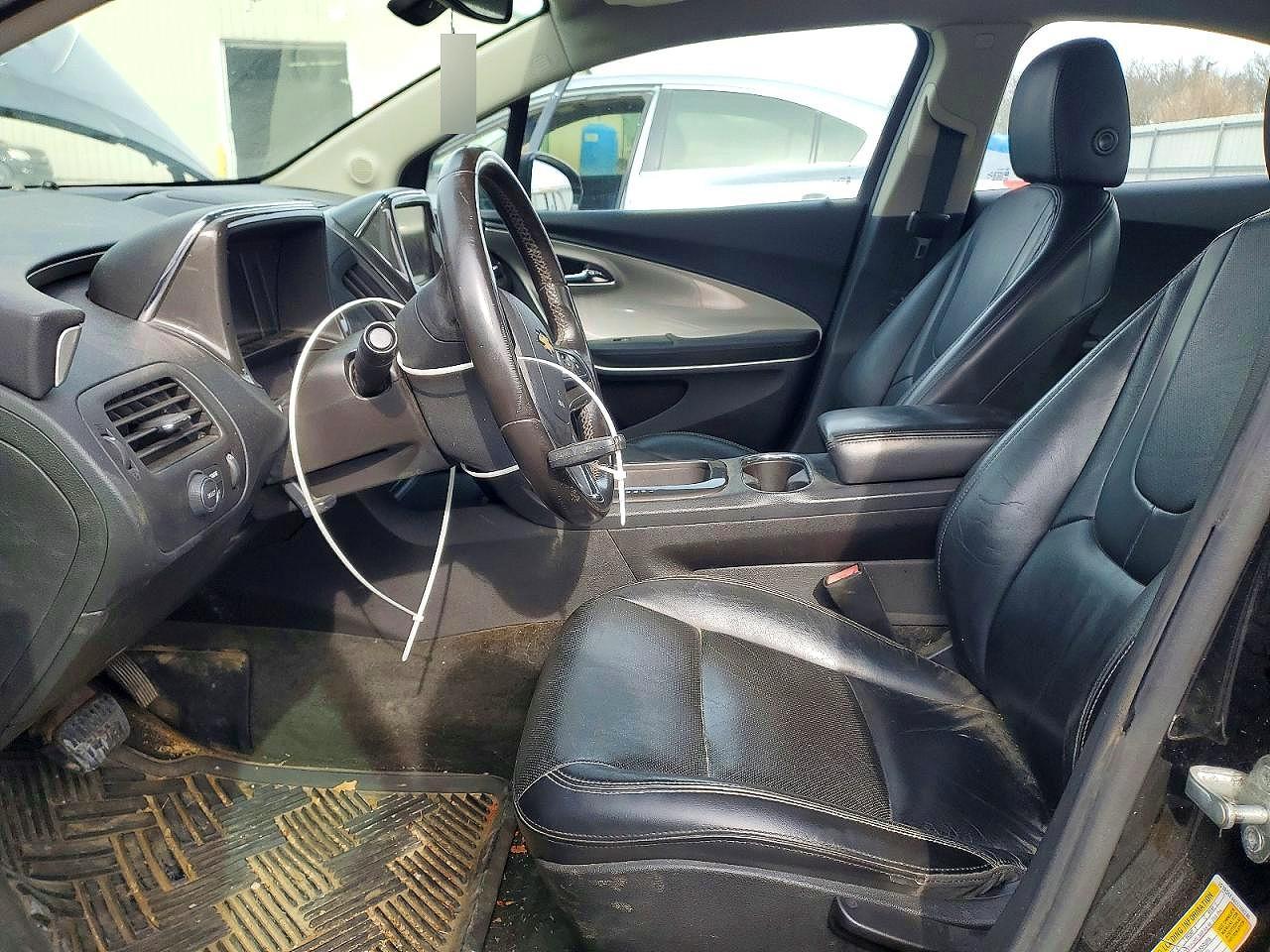 2012 Chevrolet Volt - Image 7