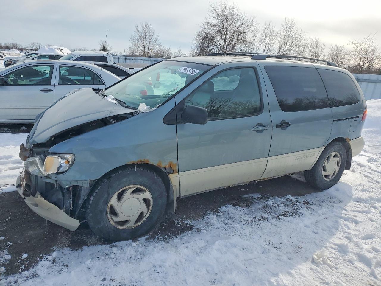 2000 Toyota Sienna Le