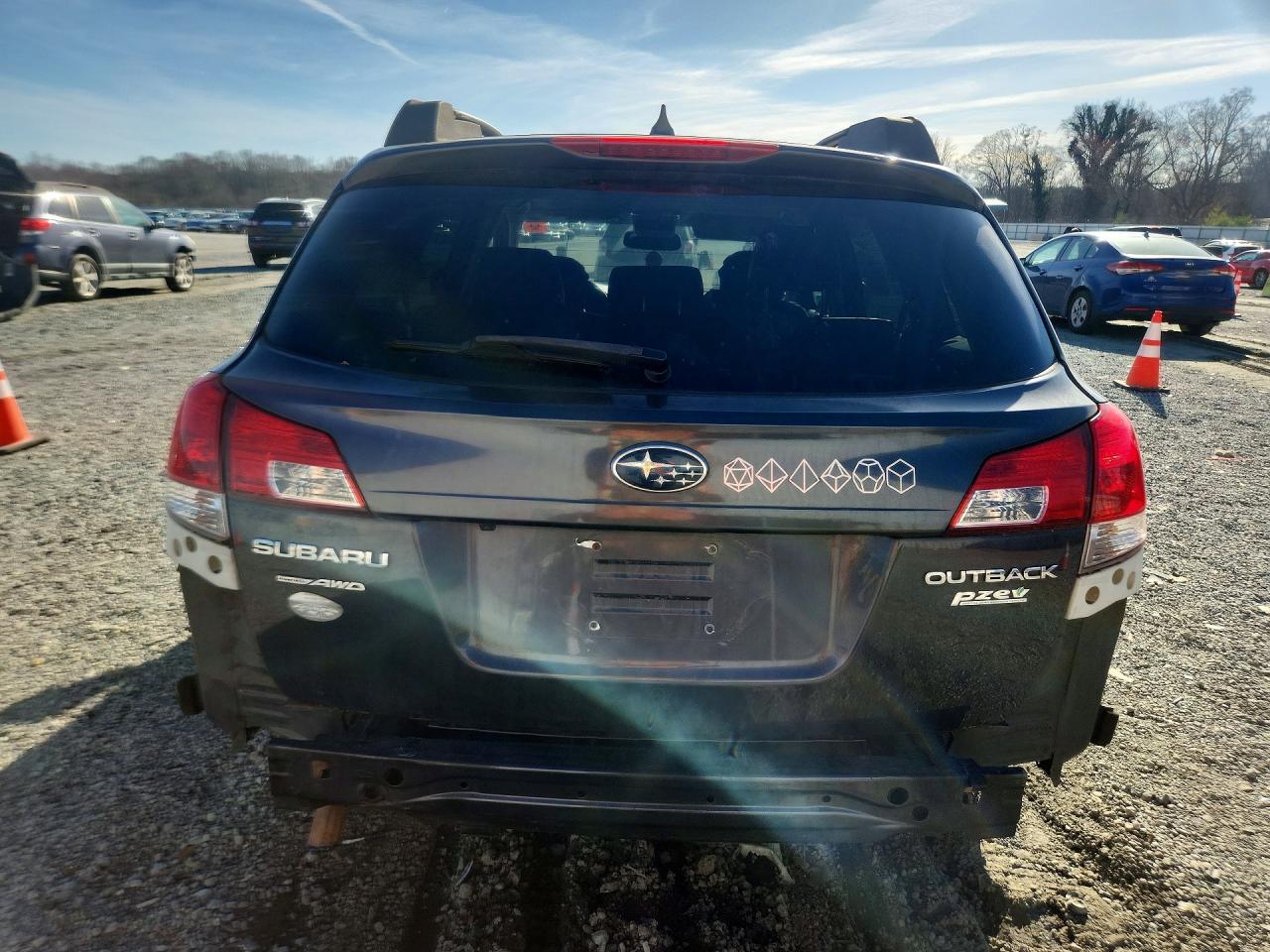 2011 Subaru Outback 2.5I Limited - Фото 6