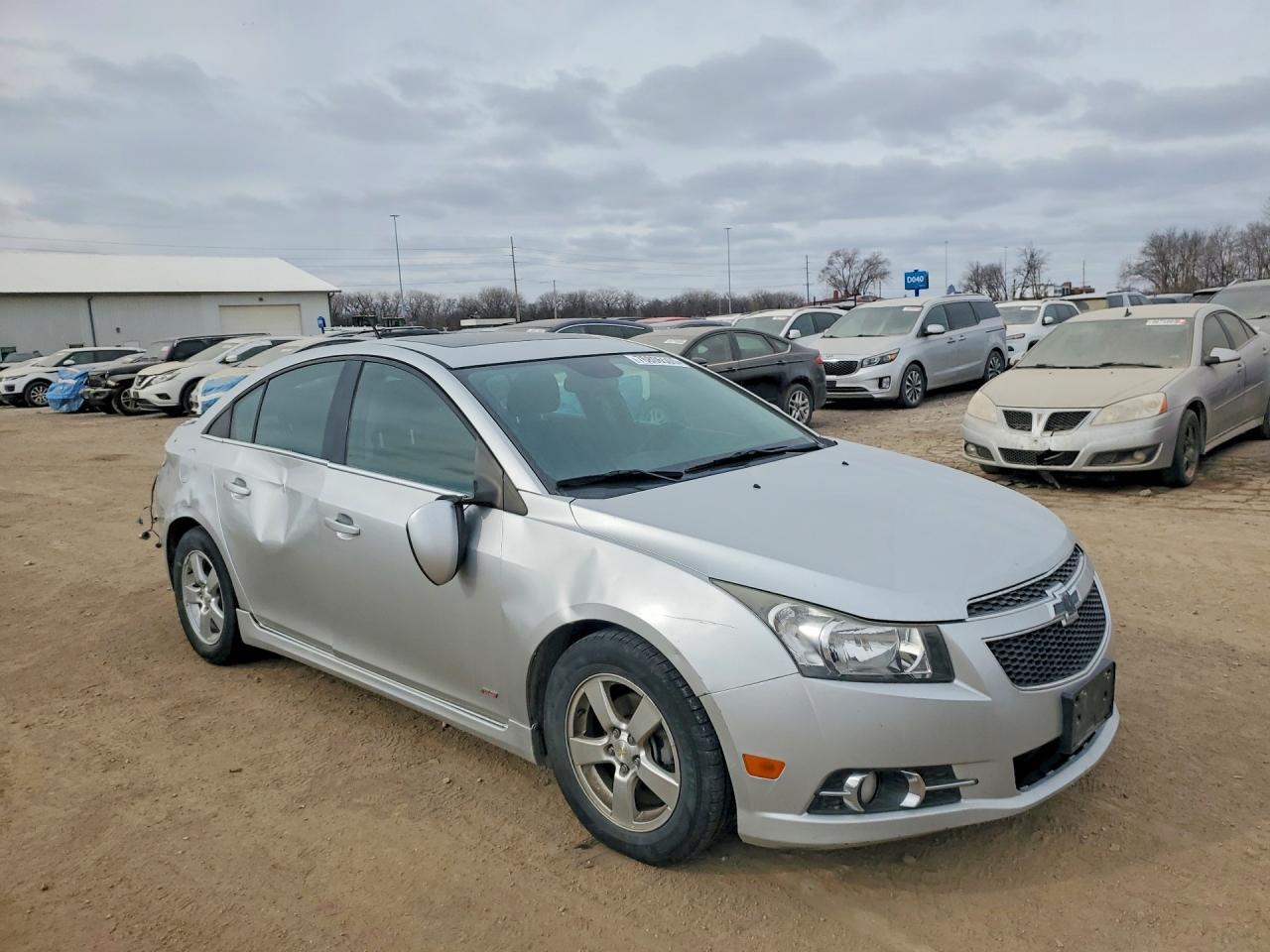 2014 Chev Cruze - Фото 4