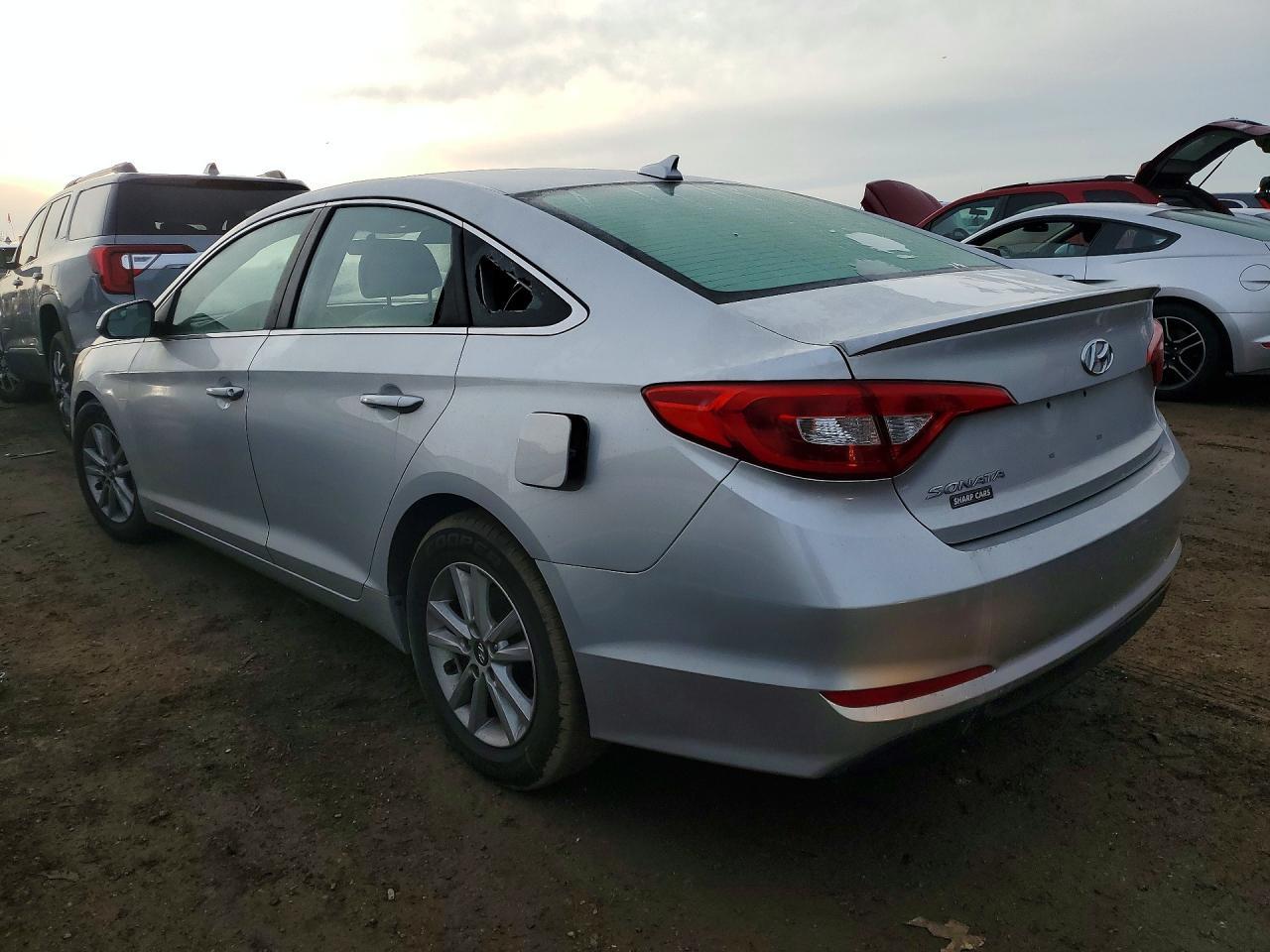 2015 Hyundai Sonata Se - Фото 2