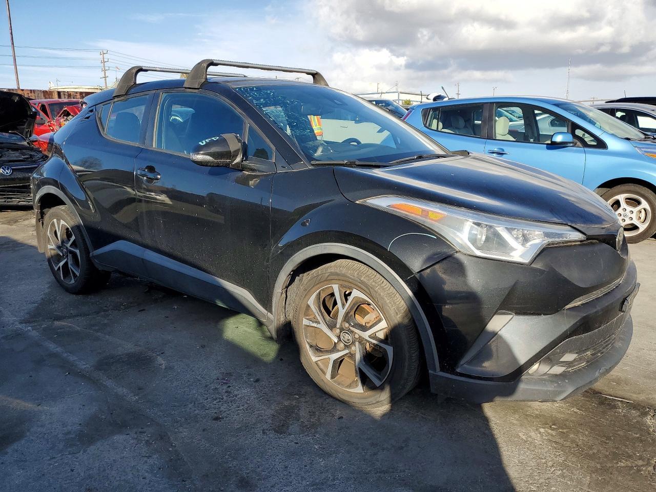 2018 Toyota C-Hr Xle - Image 4