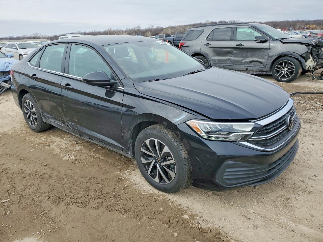 2023 Volkswagen Jetta - Image 4