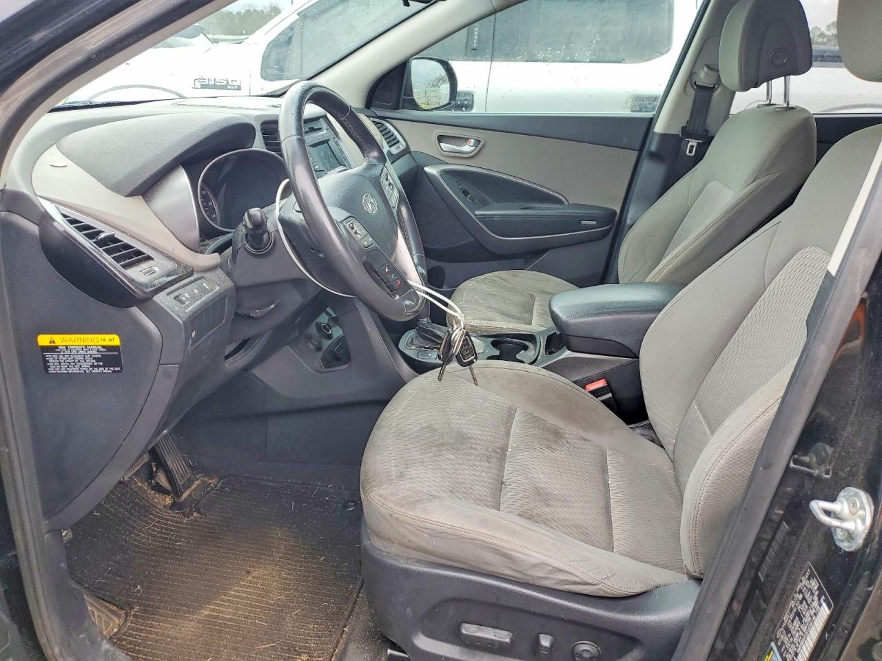 2014 Hyundai Santa Fe Gls - Image 7