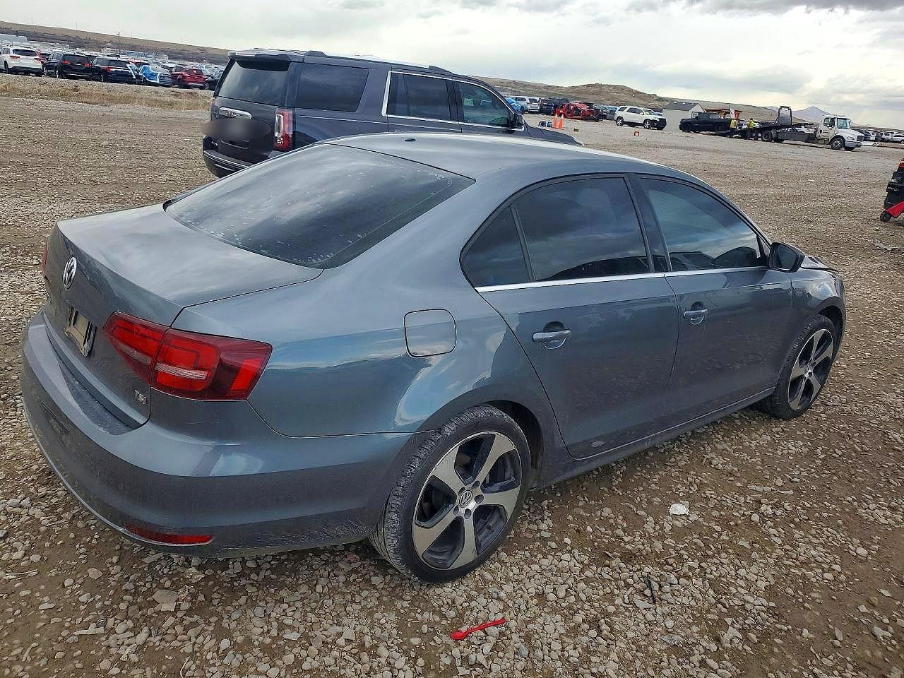 2017 Volkswagen Jetta S - Фото 3